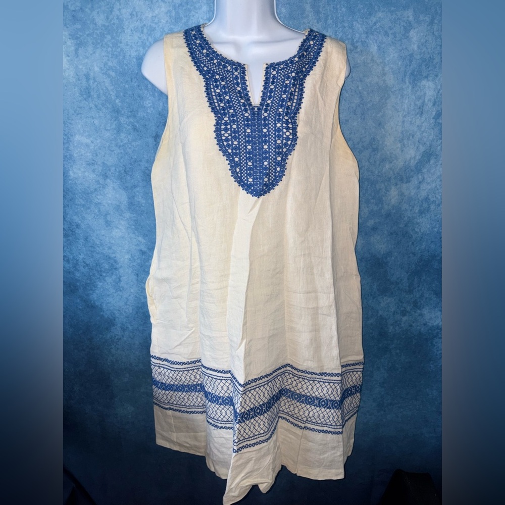 J. McLaughlin White Dress with Blue Embroidered Trim